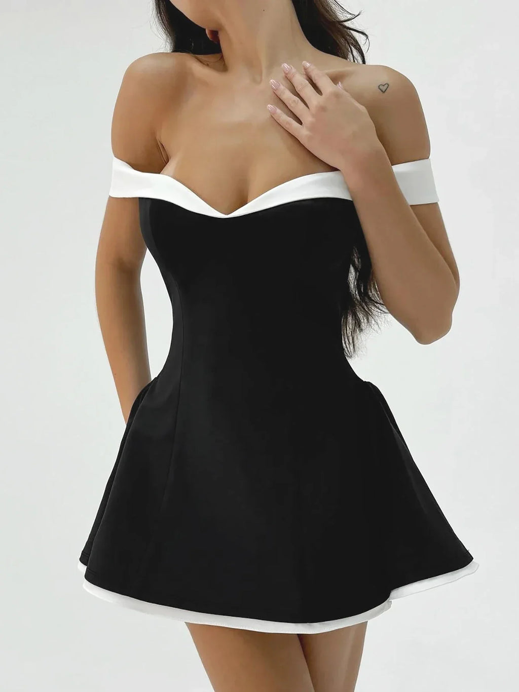 שמלה דגם נועה