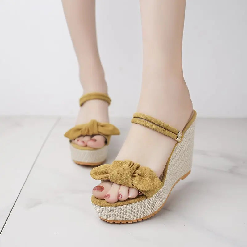 סנדלים דגם היידי